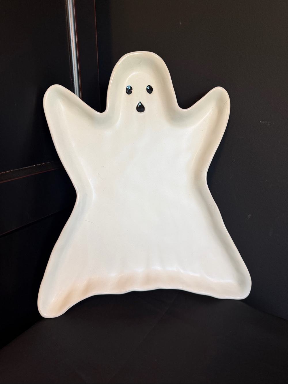 POTTERY BARN White Ghost-Shaped Decorative Serving Tray - New